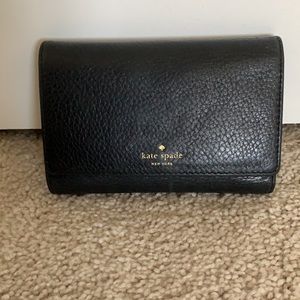Kate Spade ♠️ trifold wallet
